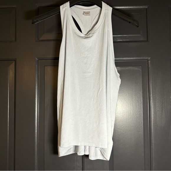 Athleta Women’s  Tank Top In light blue  Size L (D)4 - Picture 3 of 7